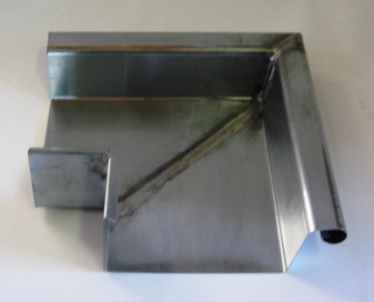 Zinken hoekstuk B44   buiten